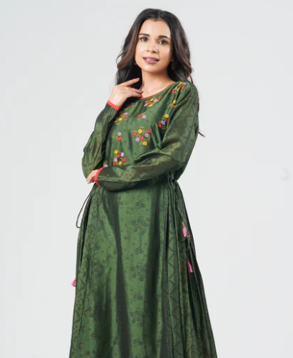 Women’s Green Embroidered Kurti